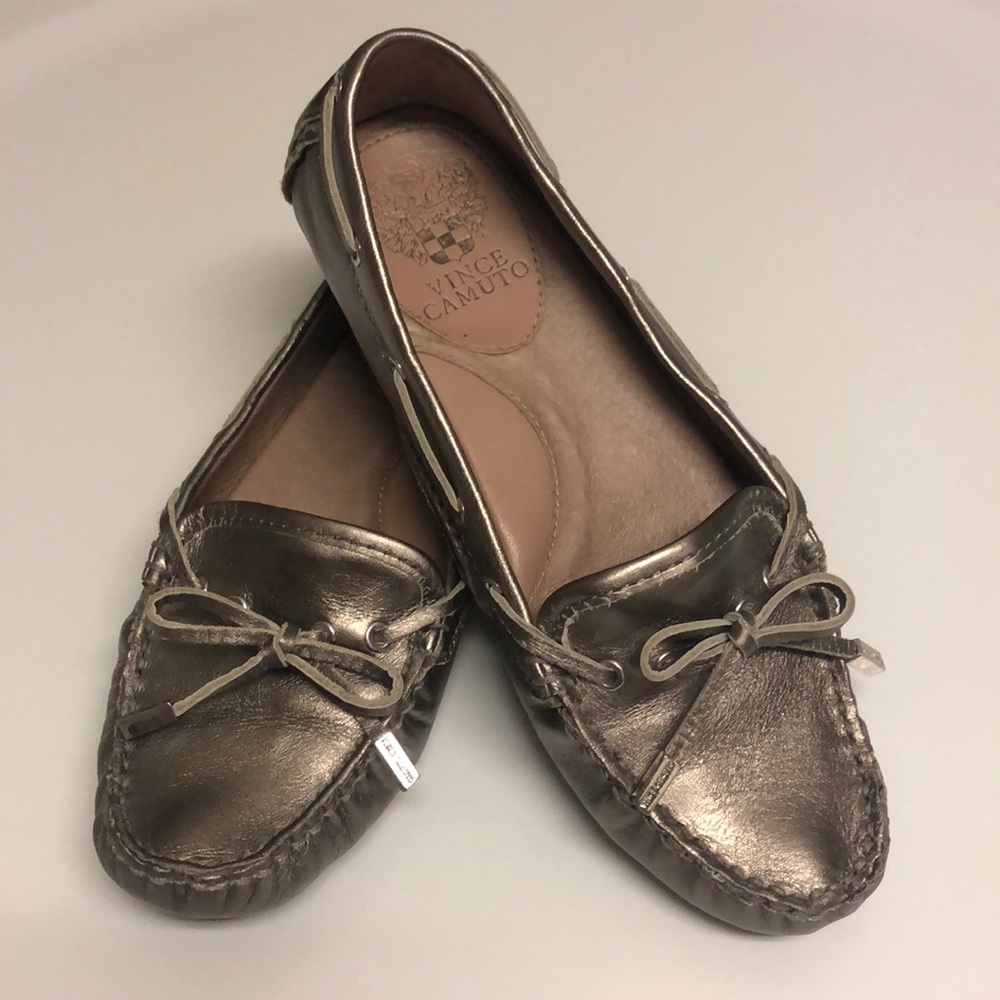 Vince Camuto Women's Metallic Gold Leather Paula Loafers Moccasins Sz 7